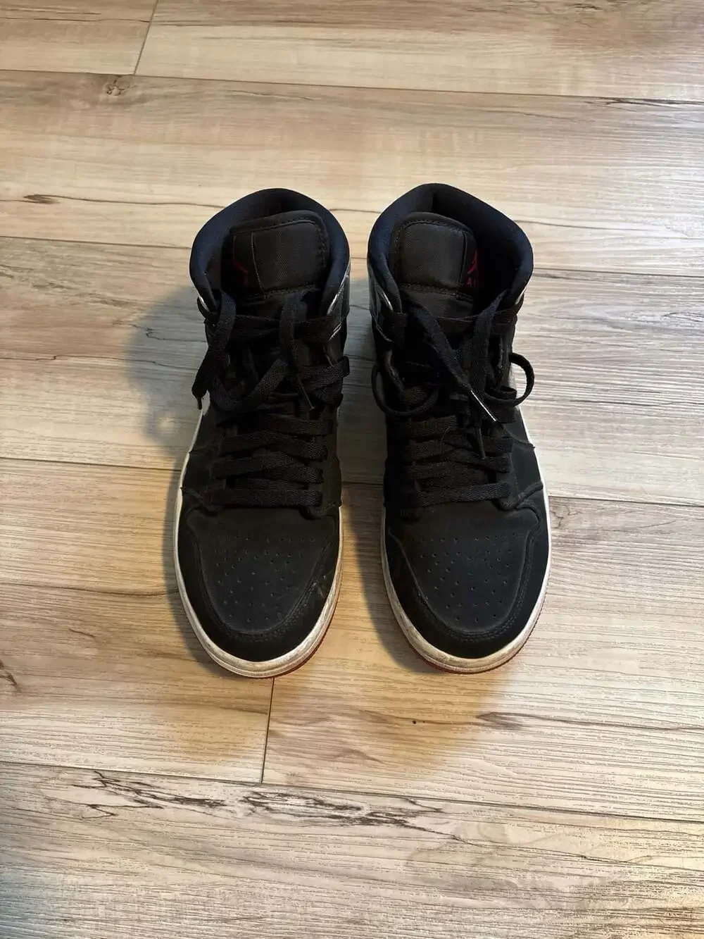 Air Jordan 1 Mid Johnny Kilroy Black Metallic Silver